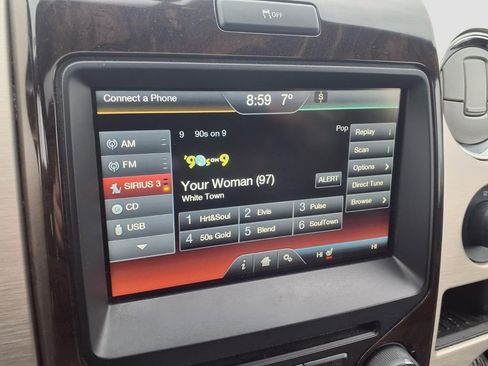 Used 2014 Ford F150 Platinum image 11