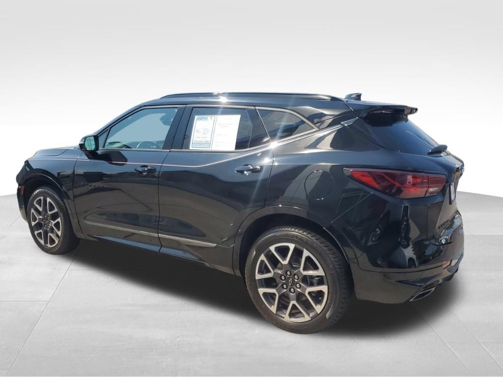 Used 2023 Chevrolet Blazer RS w/ Driver Confidence II Package AWD/4WD image 3