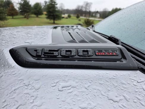 Used 2023 RAM 1500 Limited w/ Night Edition image 8