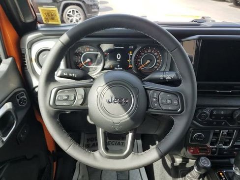 New 2026 Jeep Gladiator Sport AWD/4WD image 19