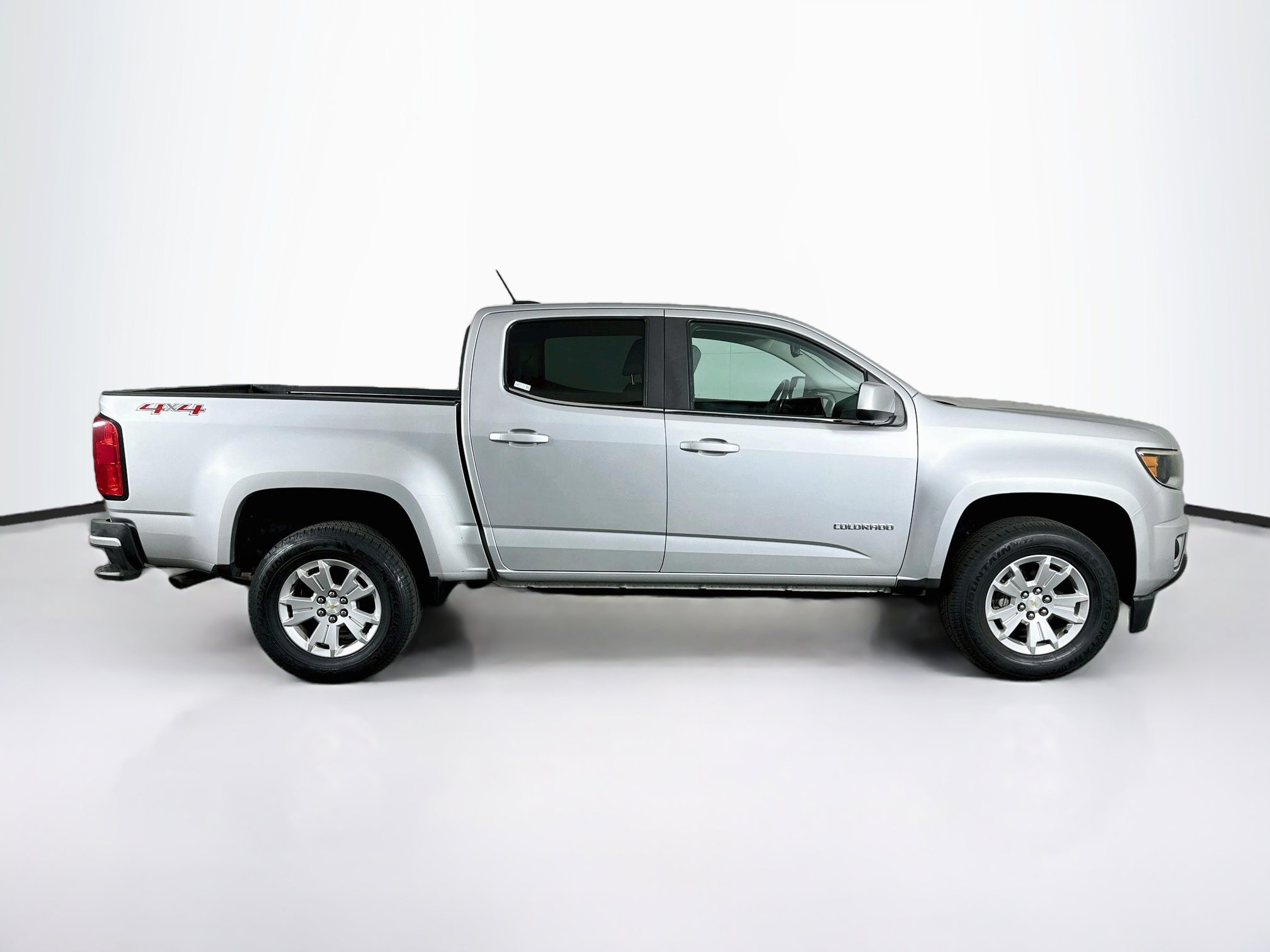 Used 2018 Chevrolet Colorado LT w/ LT Convenience Package AWD/4WD image 10