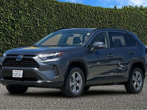 Used 2023 Toyota RAV4 XLE w/ Convenience Package AWD/4WD image 9