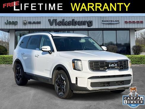Used 2025 Kia Telluride S image 1