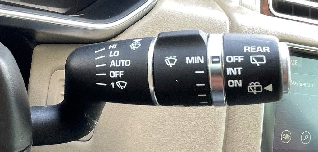 Used 2017 Land Rover Range Rover HSE AWD/4WD image 20