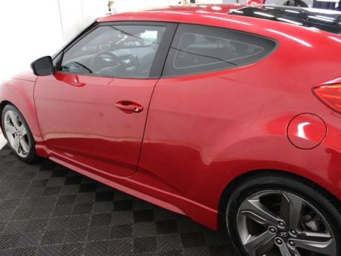 Used 2013 Hyundai Veloster Turbo FWD image 11