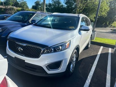 Used 2017 Kia Sorento AWD w/ LX V6 Convenience Package