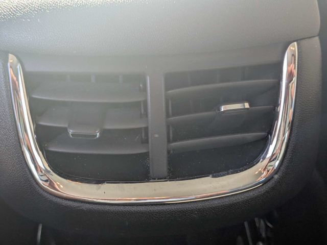 Used 2025 Chevrolet Malibu LT FWD image 13