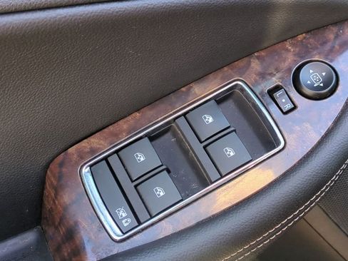 Used 2014 Chevrolet Impala LT w/ Convenience Package image 12