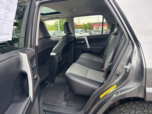 Used 2018 Toyota 4Runner SR5 Premium AWD/4WD image 12