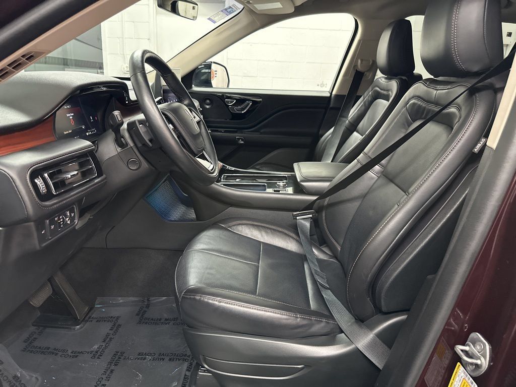 Used 2023 Lincoln Aviator Reserve w/ Equipment Group 201A AWD/4WD image 19