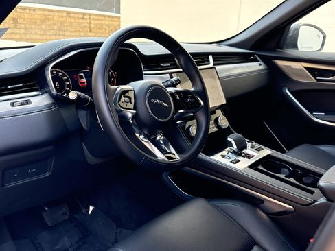 Certified 2025 Jaguar F-PACE R-Dynamic S image 11