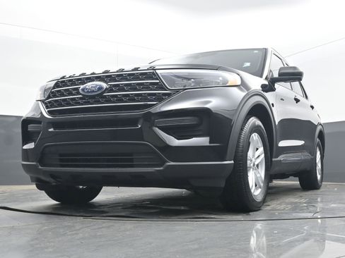 Used 2020 Ford Explorer XLT w/ Class III Trailer Tow Package image 28
