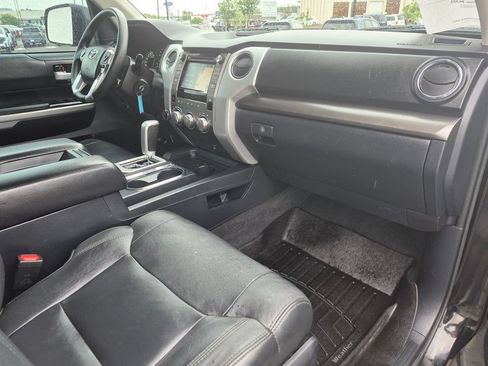 Used 2019 Toyota Tundra SR5 AWD/4WD image 23