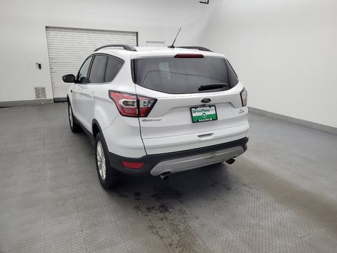 Used 2018 Ford Escape SE image 6