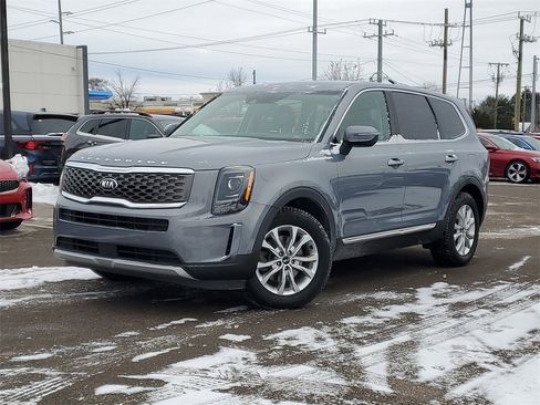 Used 2020 Kia Telluride LX image 32