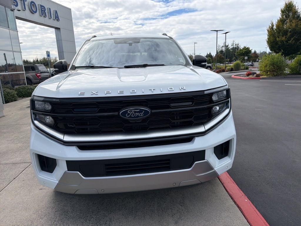 Used 2025 Ford Expedition Max Platinum AWD/4WD image 7