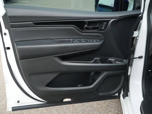 Used 2023 Honda Odyssey Touring image 13