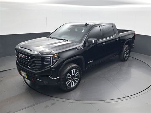 Used 2023 GMC Sierra 1500 AT4 w/ Technology Package image 13