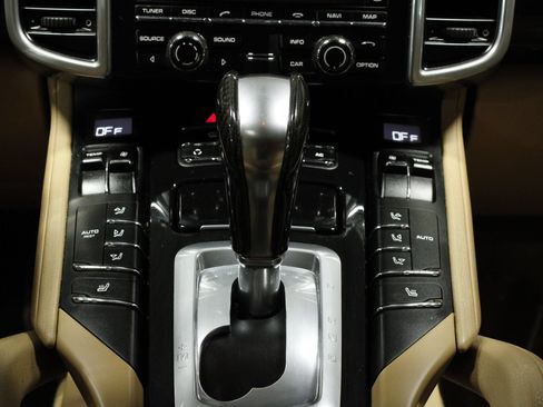 Used 2011 Porsche Cayenne S AWD/4WD image 30