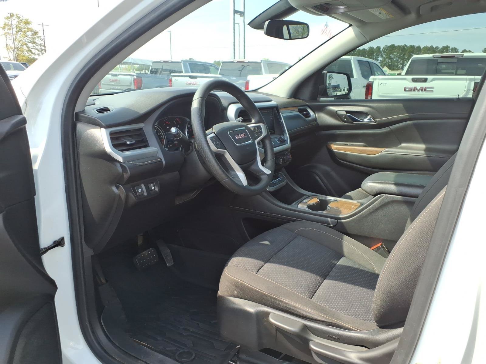 Used 2021 GMC Acadia SLE w/ Elevation Edition FWD image 18