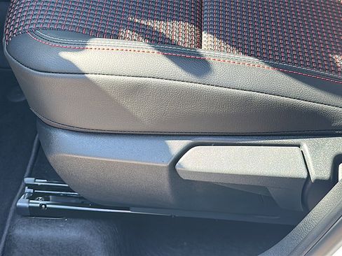 New 2026 Nissan Kicks SR image 12