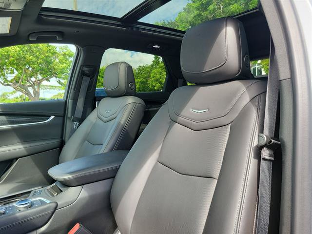 Certified 2023 Cadillac XT5 Premium Luxury w/ Technology Package FWD image 32