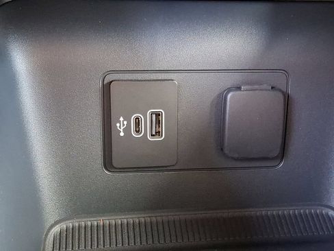New 2026 Ford Explorer ST-Line w/ ST-Line Street Pack AWD/4WD image 17