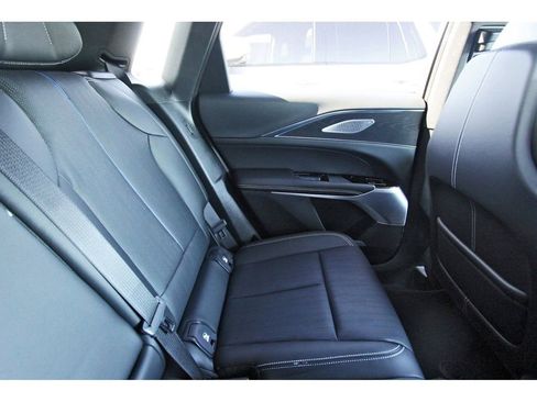 New 2025 Cadillac Lyriq Luxury image 11