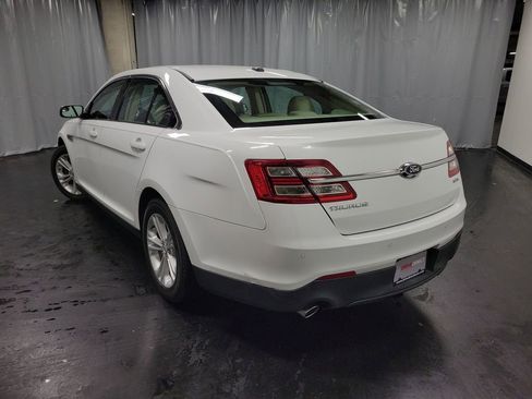 Used 2015 Ford Taurus SEL image 7