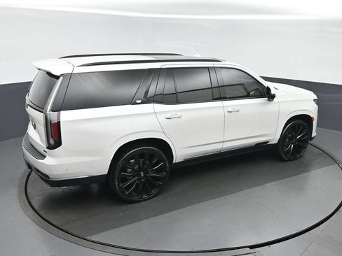 Used 2021 Cadillac Escalade Sport Platinum w/ Heavy-Duty Trailer Package AWD/4WD image 40