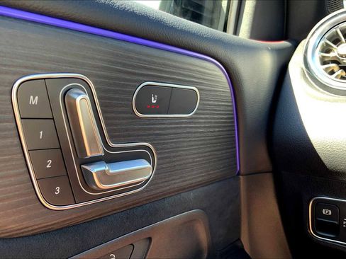 New 2026 Mercedes-Benz GLB 250 4MATIC image 24