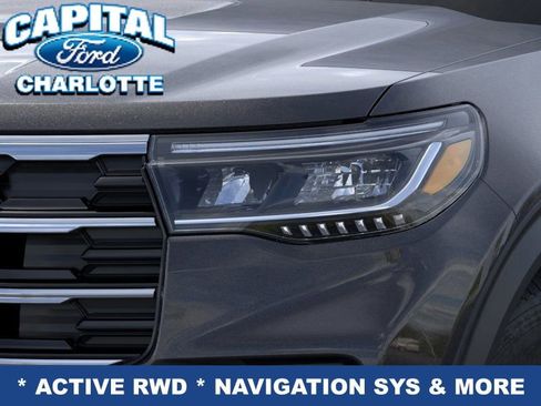 New 2025 Ford Explorer Active image 19