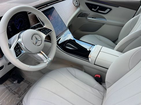 Used 2023 Mercedes-Benz EQE 350+ 4MATIC SUV image 17