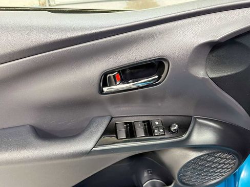 Certified 2021 Toyota Prius Prime LE FWD image 15