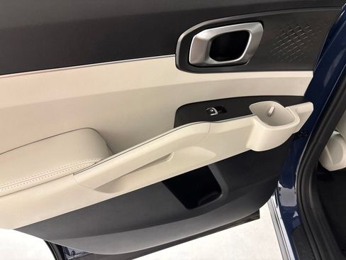 New 2026 Kia Sorento S w/ S Panoramic Sunroof Package FWD image 22