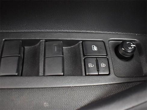 Used 2024 Toyota Corolla LE image 28