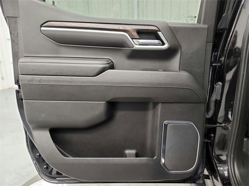 Used 2022 GMC Sierra 1500 SLT w/ SLT Convenience Package image 29
