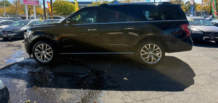 Used 2018 Ford Expedition Max Limited w/ Equipment Group 302A AWD/4WD image 4