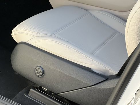 New 2026 Mercedes-Benz GLC 300 4MATIC image 12