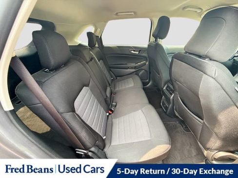 Used 2022 Ford Edge SE w/ Black Appearance Package AWD/4WD image 32