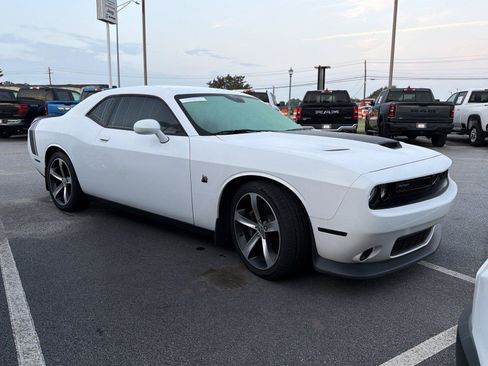 Used 2023 Dodge Challenger R/T Scat Pack w/ Plus Package RWD image 3