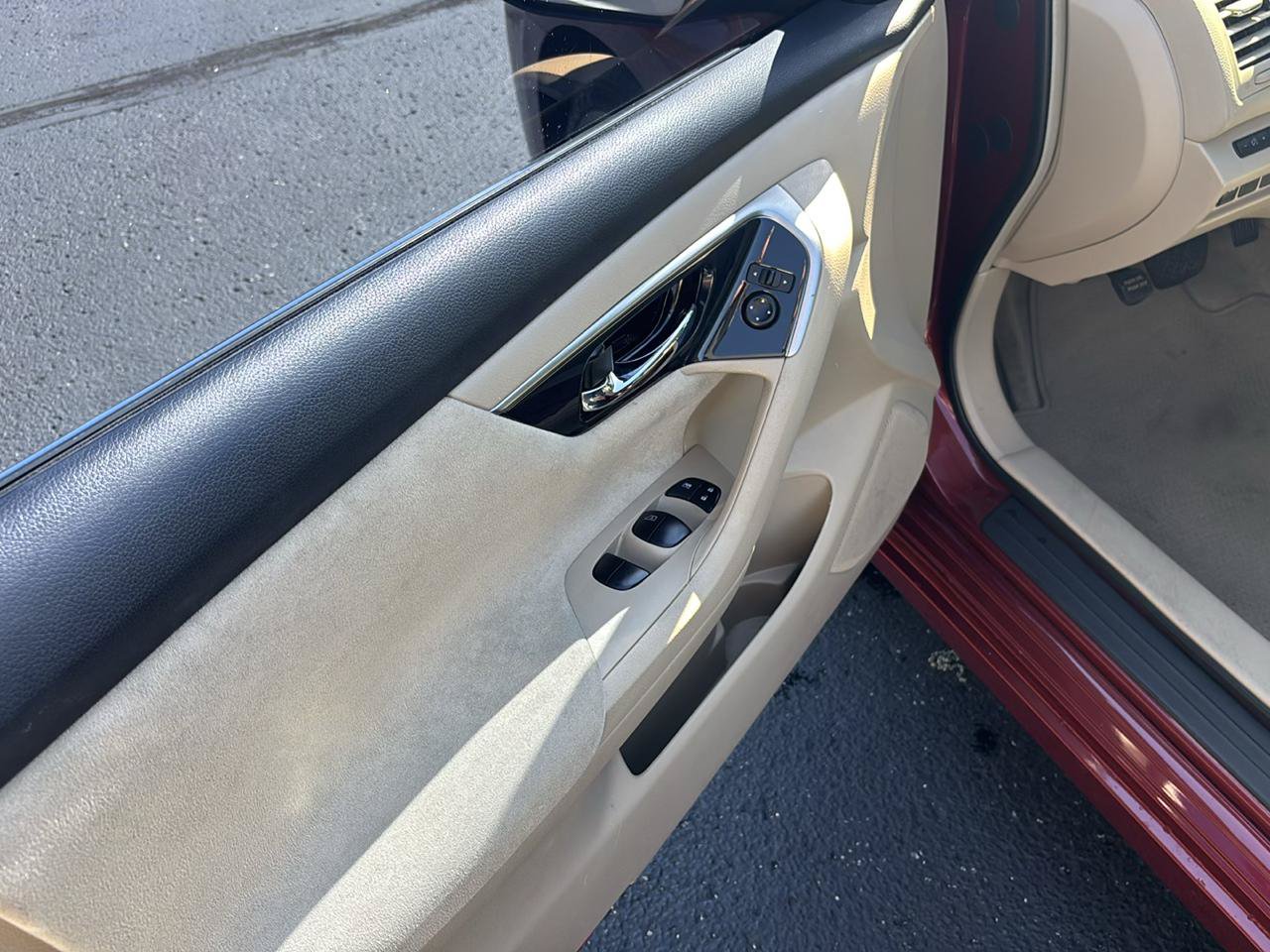 Used 2013 Nissan Altima 2.5 S FWD image 10