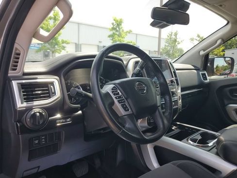 Used 2020 Nissan Titan SV w/ SV Convenience Package AWD/4WD image 21