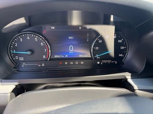 Used 2020 Ford Explorer XLT w/ Equipment Group 202A AWD/4WD image 14