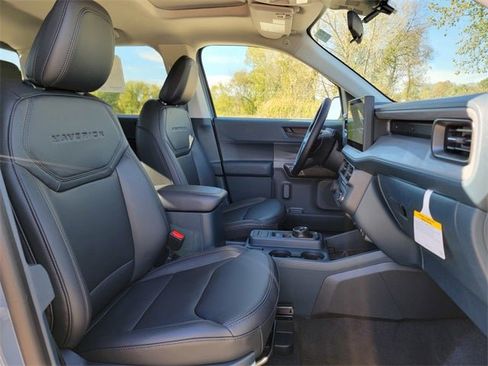 New 2025 Ford Maverick Lariat w/ Black Appearance Package image 23