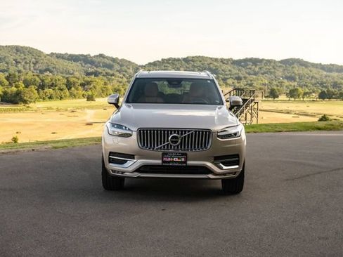 Used 2023 Volvo XC90 B6 Ultimate AWD/4WD image 2