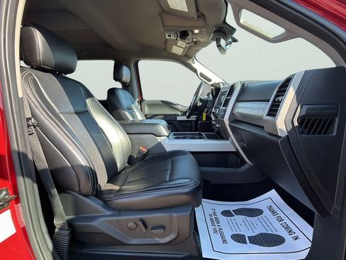 Used 2021 Ford F350 Lariat w/ Chrome Package image 12