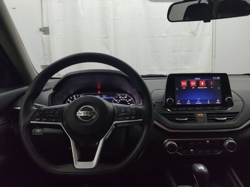 Used 2022 Nissan Altima 2.5 SV FWD image 22