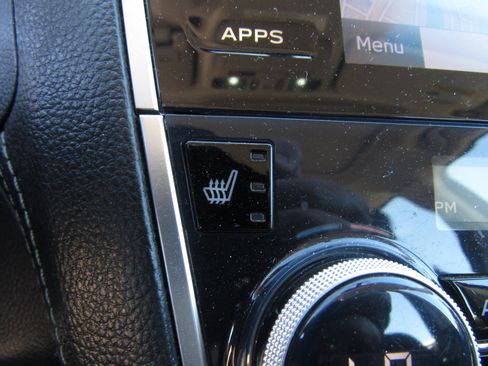 Used 2018 Subaru Legacy 3.6R Limited image 21