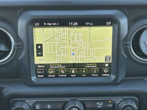 Used 2023 Jeep Wrangler Unlimited Sahara w/ Cold Weather Group image 14